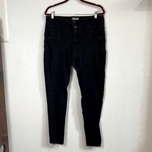 Refuge plus size 18 black skinny jeans